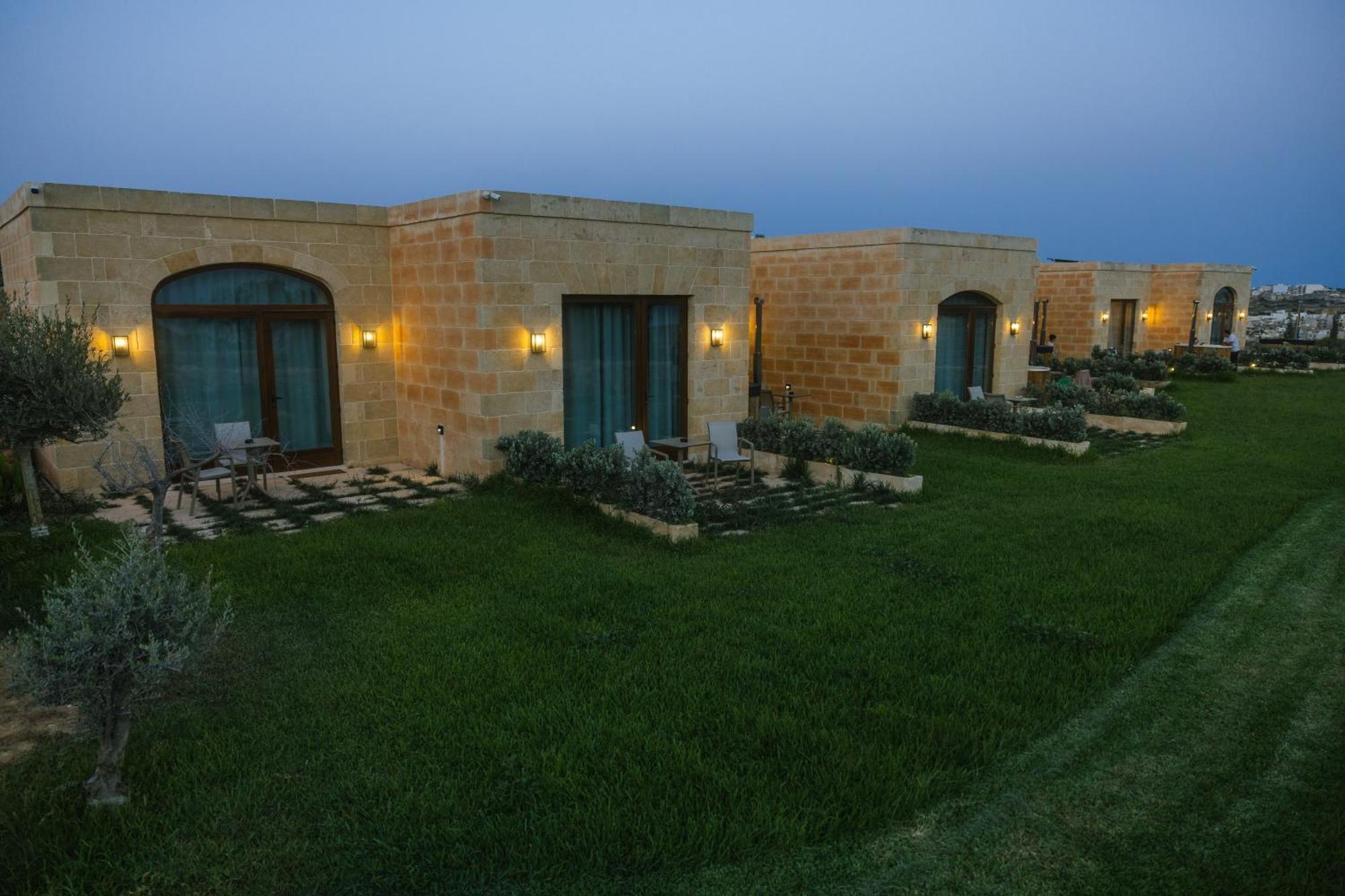 Alojamento de Acomodação e Pequeno-almoço Tuta Agrotourism Kerċem